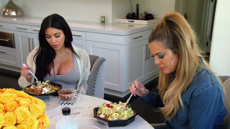 Illustration for article titled Keeping Up With the Kontinuity Errors: The Kardashians Ever-So-Briefly Cease Filming for Lamar